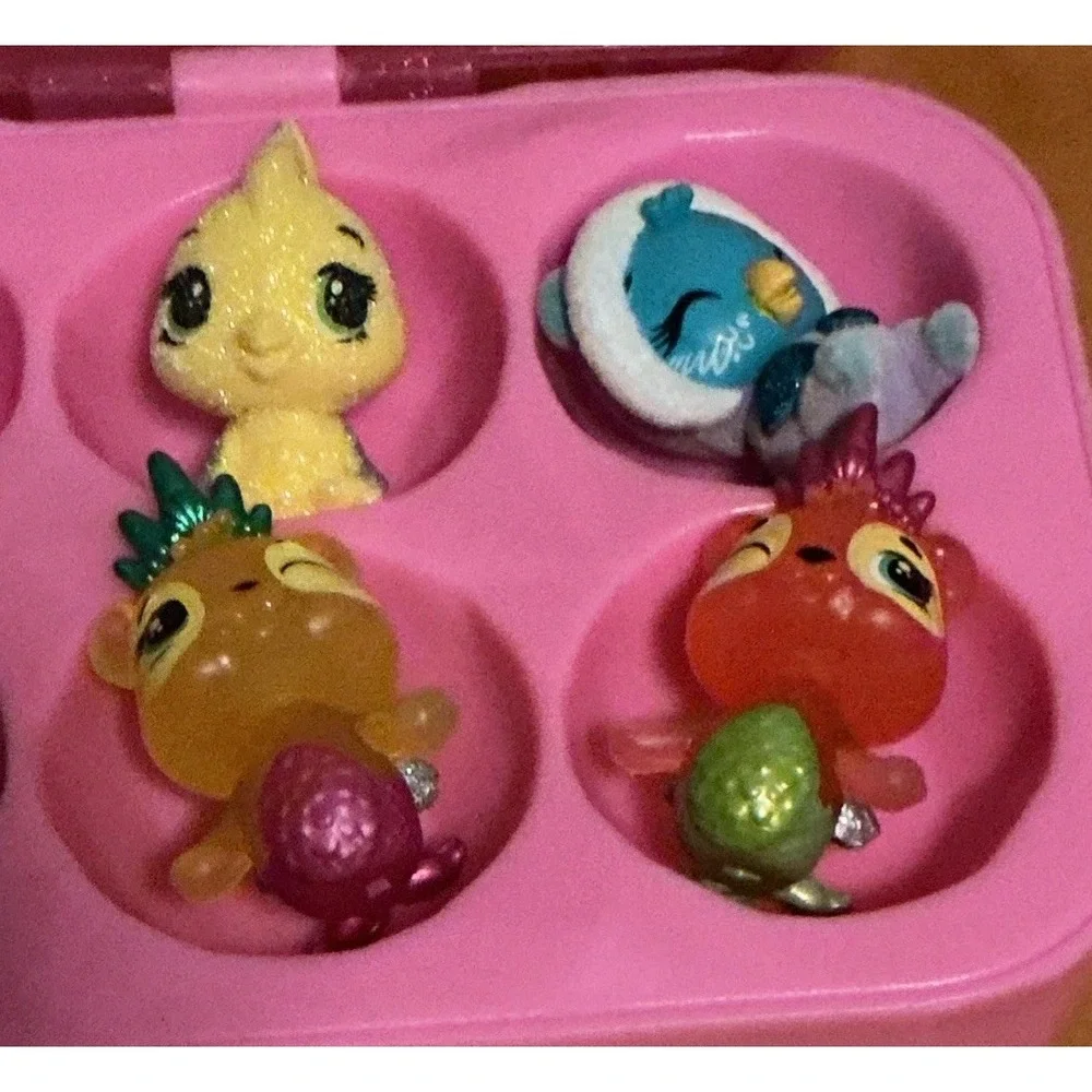 Hatchimals Colleggtibles 12 Pack Egg Carton Case Pink Sparkle With 12 Hatchimals